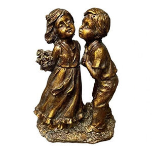 Vintage‎ Coppercraft Guild Resin Boy and Girl Kiss Statue Figurine Detailed